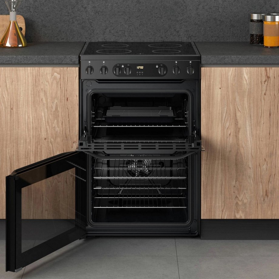 Hotpoint HDEU67V9C2BUK 60Cm Double Oven Electric Cooker With Ceramic Hob - Black